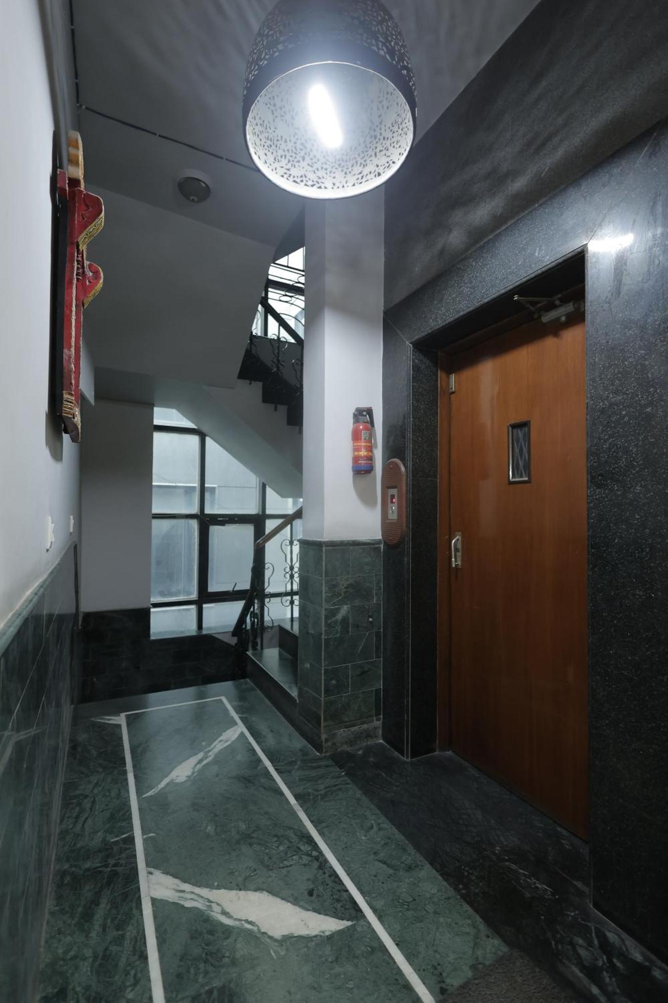 Ss Residency Couette-café New Delhi