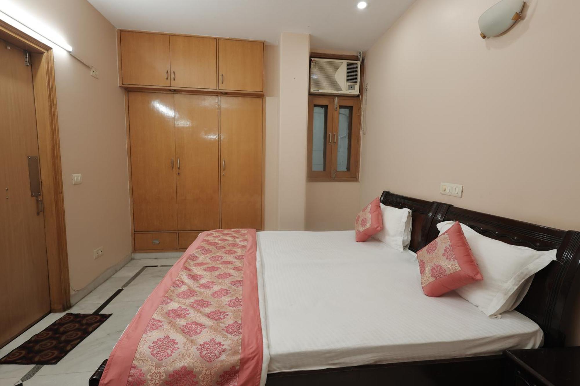 Couette-café Ss Residency 2*